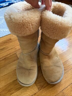 UGG Chestnut Suede Shearling Cuff Winter Boots